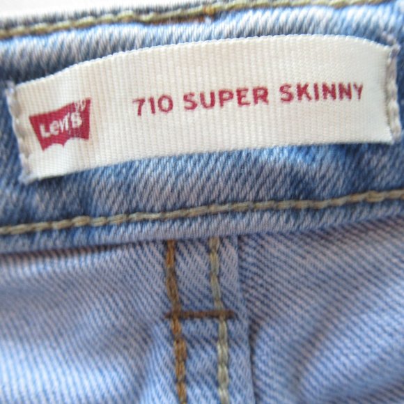 Levi's Girl's Custome Hand Embroidered Jeans 14 - Picture 9 of 16